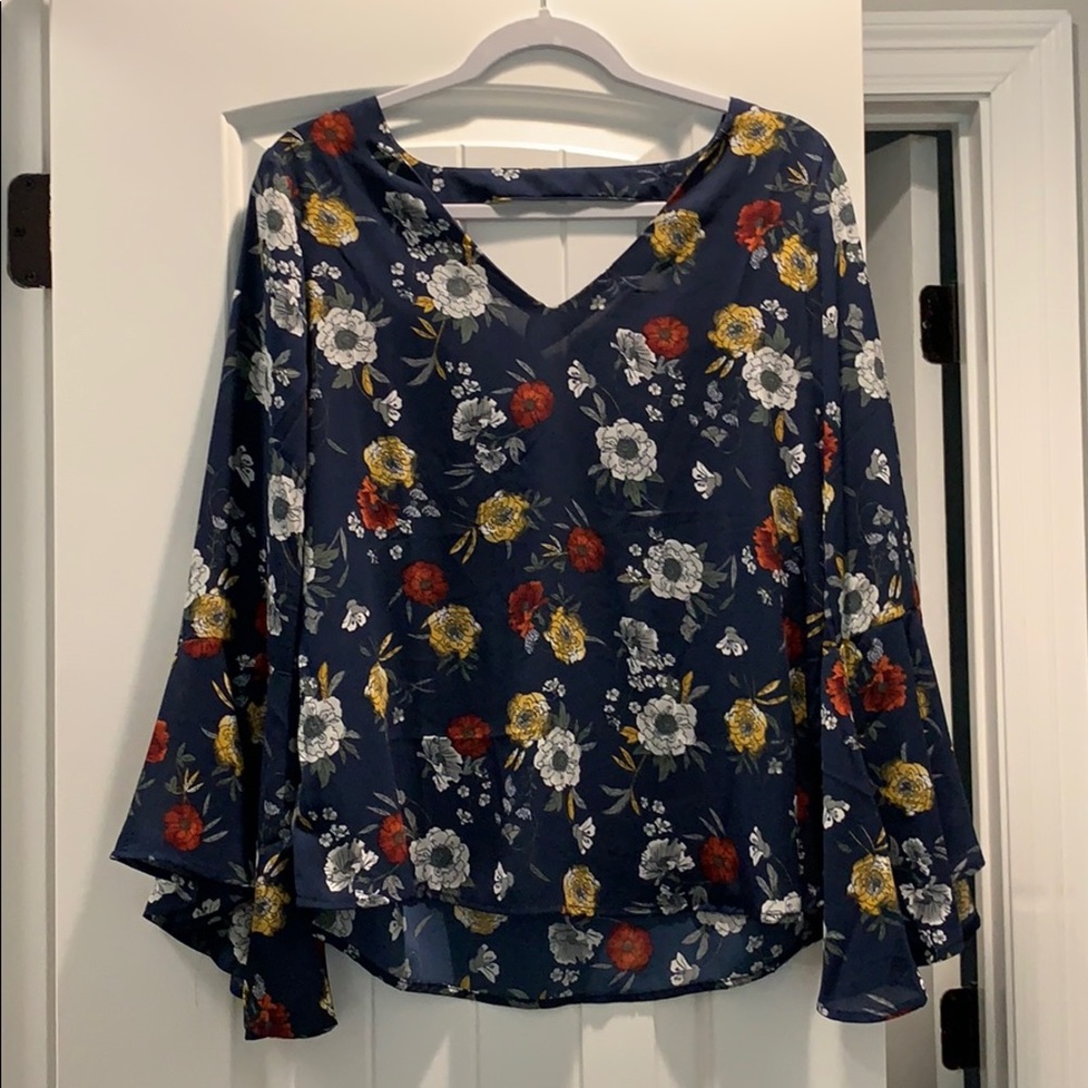 Bell sleeve top